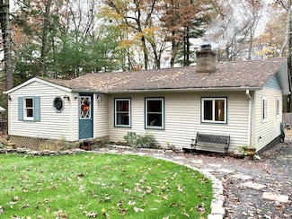 164 Doe Dr, Dingmans Ferry, PA 18328