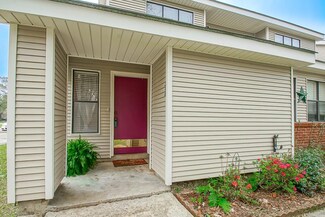 318 Cedarwood Dr Unit B1, Mandeville, LA 70471