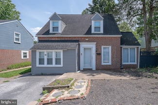 10 Holbrook Rd, Havertown, PA 19083