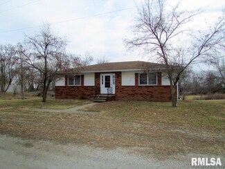 407 N Greene St, Greenview, IL 62642