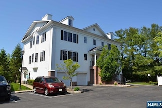 107 Hawthorne Ave Unit 107-E, Park Ridge, NJ 07656