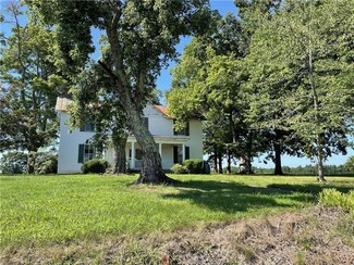 2498 Darlington Heights Rd, Pamplin, VA 23958