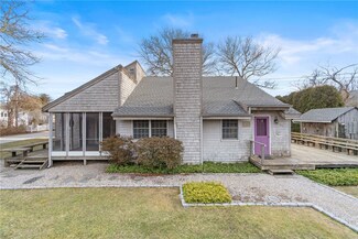 92 Overlook Ave, Charlestown, RI 02813