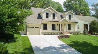 5405 Windsor Ln, Fairway, KS 66205