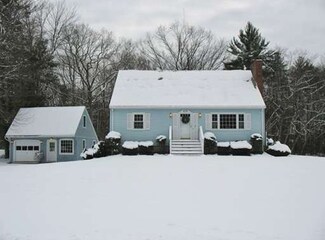 24 Fernwood Dr, Hampden, MA 01036