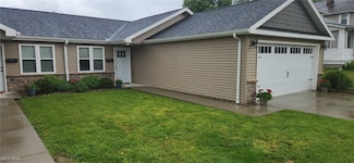 416 Elm St, Belpre, OH 45714