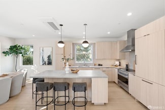 255 Gellert Dr, San Francisco, CA 94132