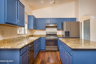 288 E Camino Del Pinsapo, Sahuarita, AZ 85629