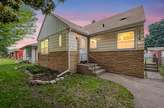 1149 7th Ave S, South Saint Paul, MN 55075