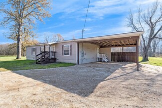 40559 47th Ave, Paw Paw, MI 49079