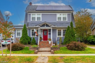 932 Chestnut St, Roselle, NJ 07203