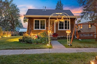 113 E Minnesota Ave, Gilbert, MN 55741