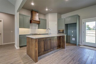 4992 12th Ave, Goldsby, OK 73093