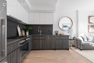 435 Tompkins Ave Unit 304, Brooklyn, NY 11216