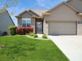 2940 Brookvalley Ct, Marion, IA 52302