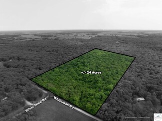 000 Whiteman Rd, Mora, MO 65345