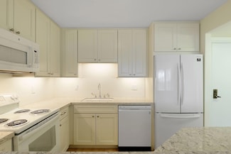 1425 W 28th St Unit 108, Minneapolis, MN 55408