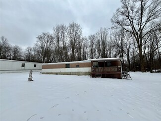 2467 Hudson Ln, Linesville, PA 16424