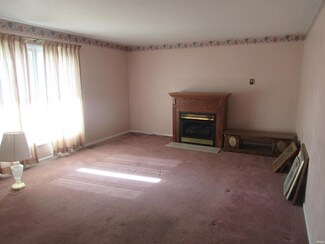 7686 E 300 N, Portland, IN 47371