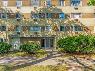 6500 N Ridge Blvd Unit 4E, Chicago, IL 60626