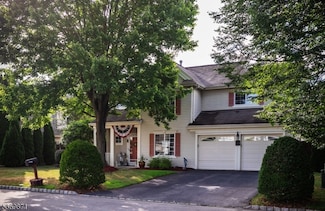 25 Little Doe Run, Oak Ridge, NJ 07438
