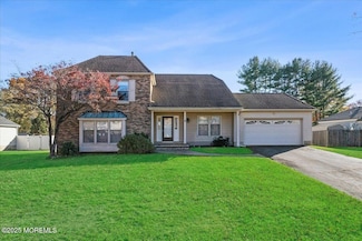 5 Homestead Cir, Marlboro, NJ 07746