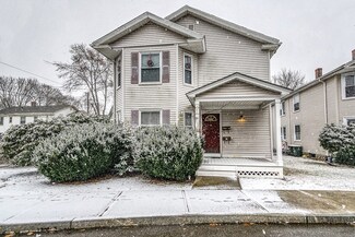 84 Crescent St, Franklin, MA 02038