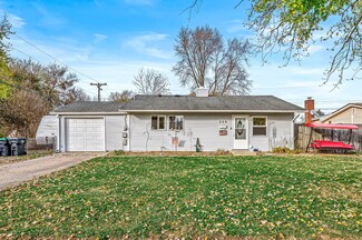 228 Hollybrook Dr, Whiteland, IN 46184