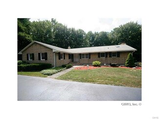 187 Pangborn Rd, Hastings, NY 13076
