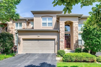 717 Sarah Ln, Northbrook, IL 60062