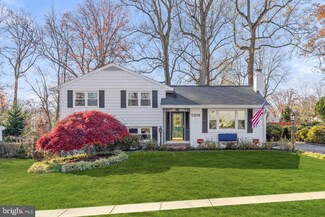 5209 Light St, Springfield, VA 22151