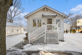 18280 Sherman St, Lansing, IL 60438