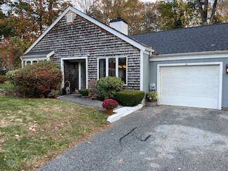 21 Stratton Rd, Scarborough, ME 04074