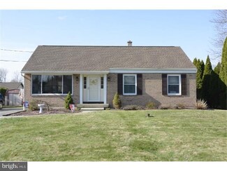 4752 Killian Ave, Reading, PA 19606
