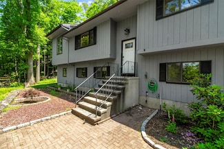 2358 Maple Ave, Cortlandt Manor, NY 10567