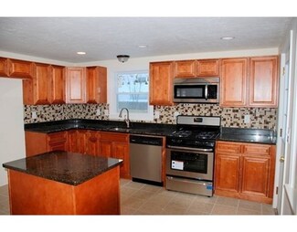 15 Laudervale Rd, North Weymouth, MA 02191