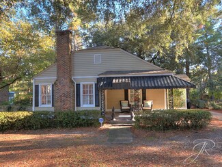 4 Kenilworth Ave, Sumter, SC 29150