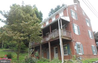 130 Hanover St, Glen Rock, PA 17327