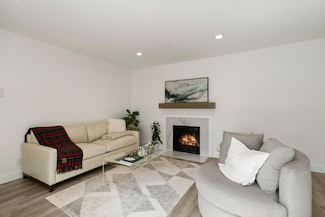1919 Alameda de Las Pulgas Unit 80, San Mateo, CA 94403