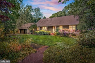 614 Chestnut St, Moorestown, NJ 08057