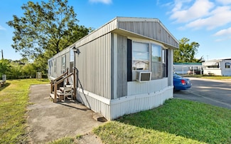 678 Robinson Rd SE Unit L101, Washington Court House, OH 43160