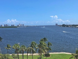 115 Lakeshore Dr Unit 746, North Palm Beach, FL 33408