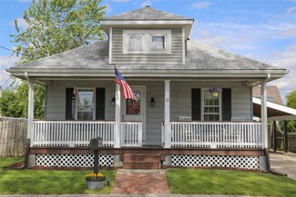 12 Daboll Ct, Warwick, RI 02889