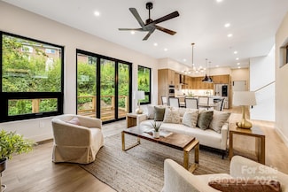 23 Woodbine Rd Unit 1, Asheville, NC 28804