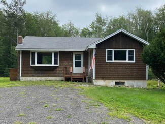 466 Egypt Rd, Damariscotta, ME 04543