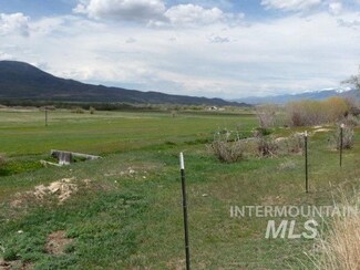 91 Big Dry Gulch Rd, Salmon, ID 83647