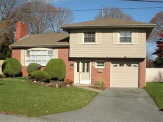 68 Caroline Ave, Somerset, MA 02725