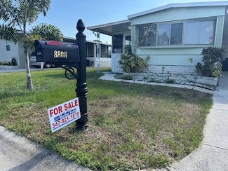 8806 Sunningdale Rd, Tampa, FL 33635