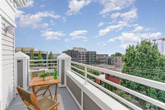 520 2nd Ave W Unit 410, Seattle, WA 98119
