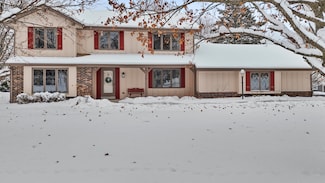 S14W31855 High Meadow Ln, Delafield, WI 53018
